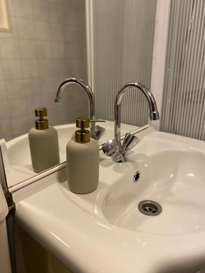 Sfeervolle Chalet Op De Veluwe In Hoenderloo Hotel Eksteriør billede