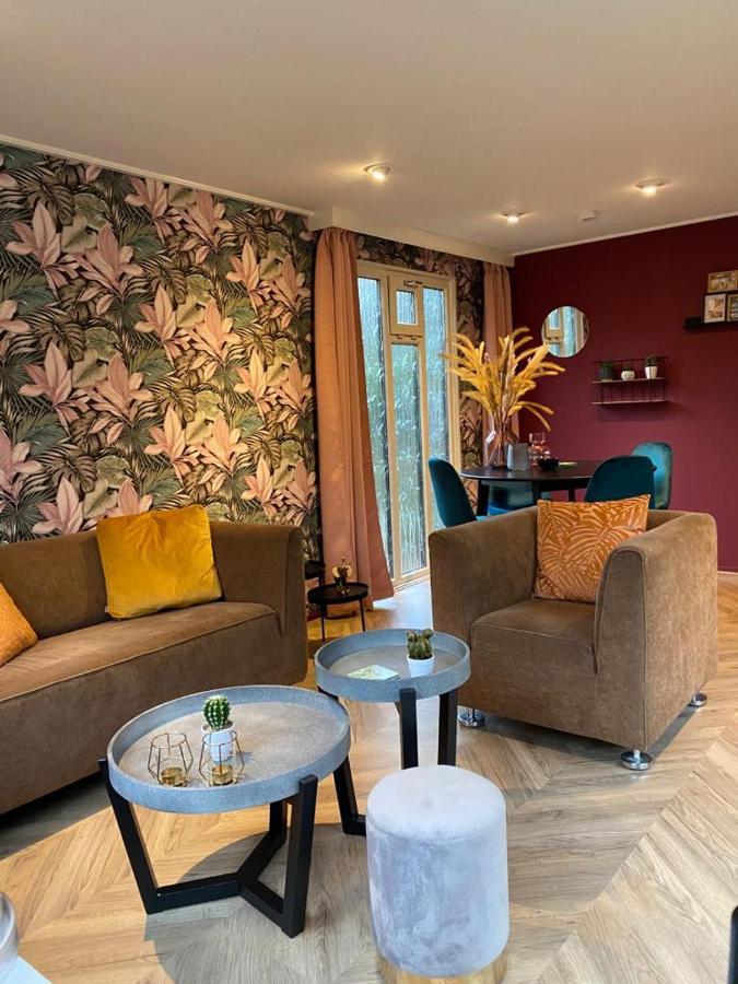 Sfeervolle Chalet Op De Veluwe In Hoenderloo Hotel Eksteriør billede